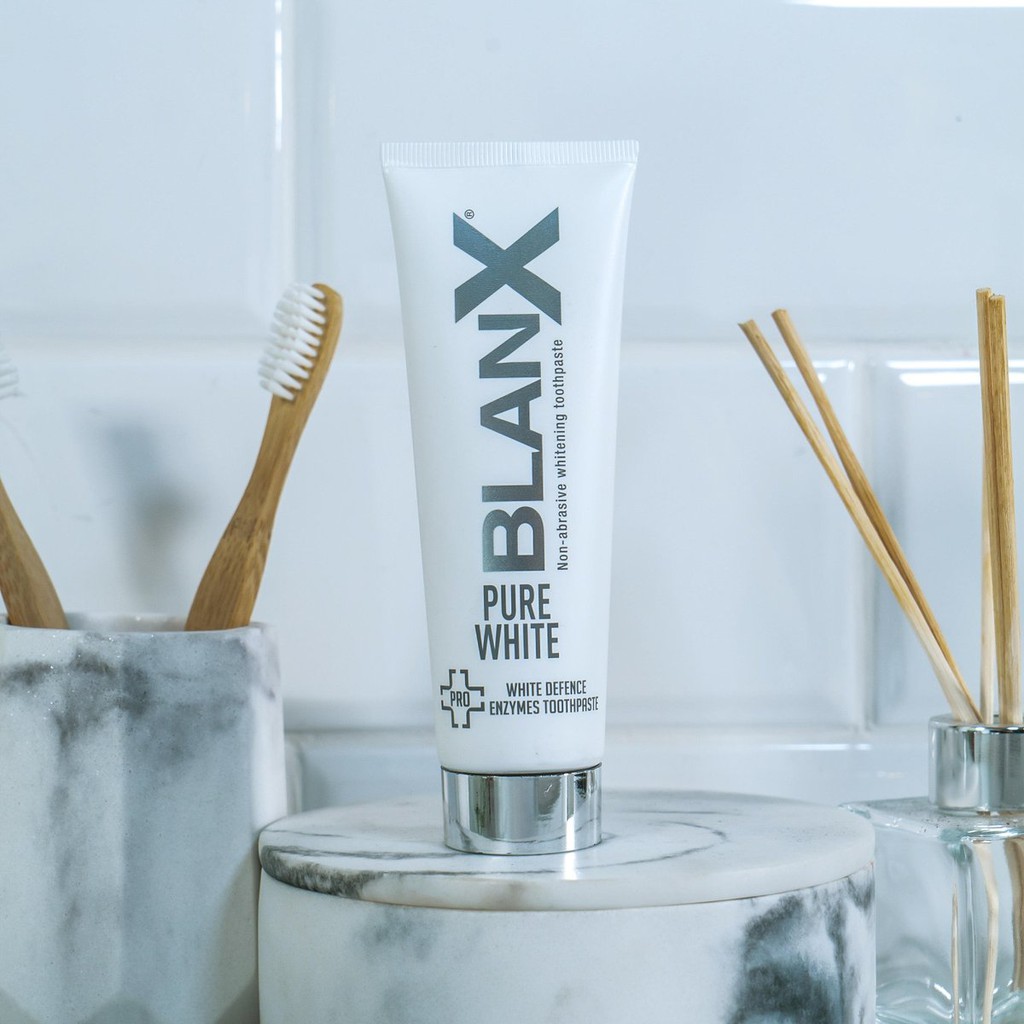 Kem Đánh Răng Blanx Pro Pure White Trắng Sáng Tinh Khiết 75ml