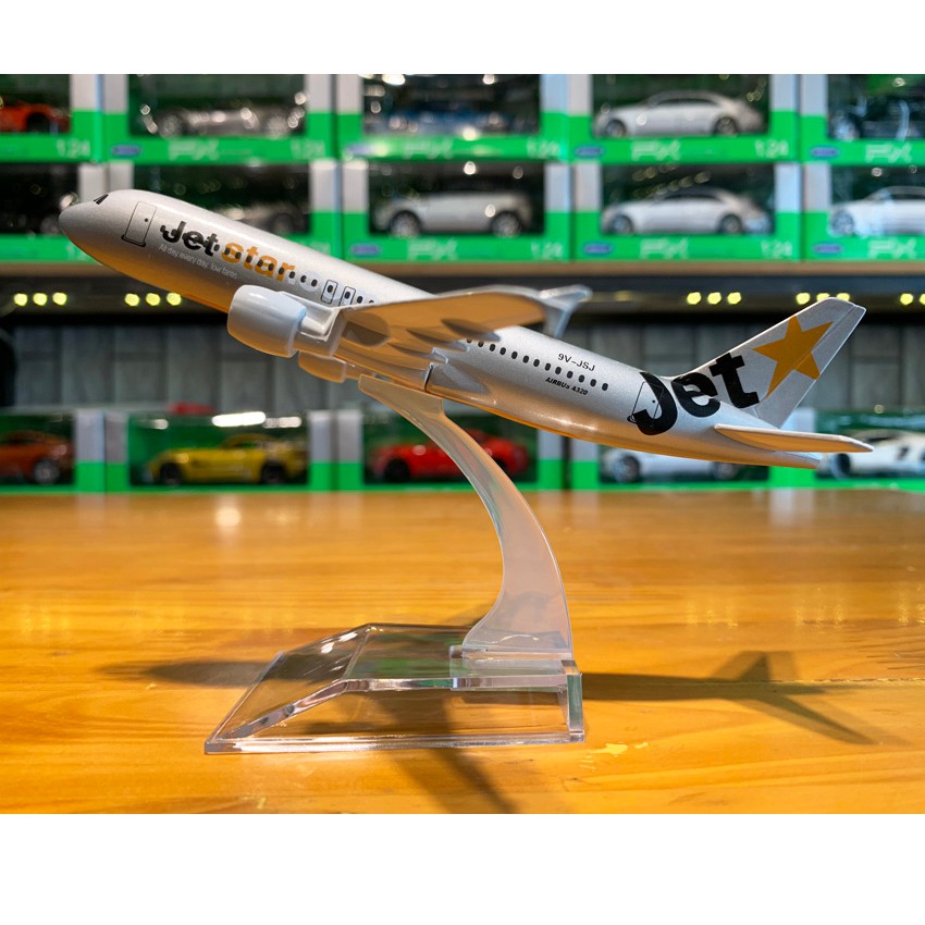Mô hình máy bay trưng bày Airbus A330 Jetstar Pacific 16cm hãng Aircraft Model