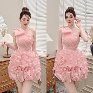 Đầm hồng voan lệch vai nơ xoè phồng