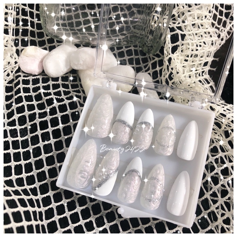 Nail Box- Móng thiết kế tặng kèm keo dan và dũa mini