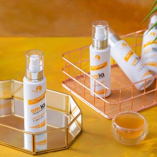 Dung dịch vệ sinh phụ nữ emla