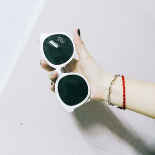 KÍNH V TRÒN TRẮNG