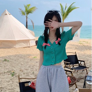 Áo len dệt kim cúc hoa