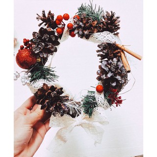 Vòng nguyệt quế Noel handmade