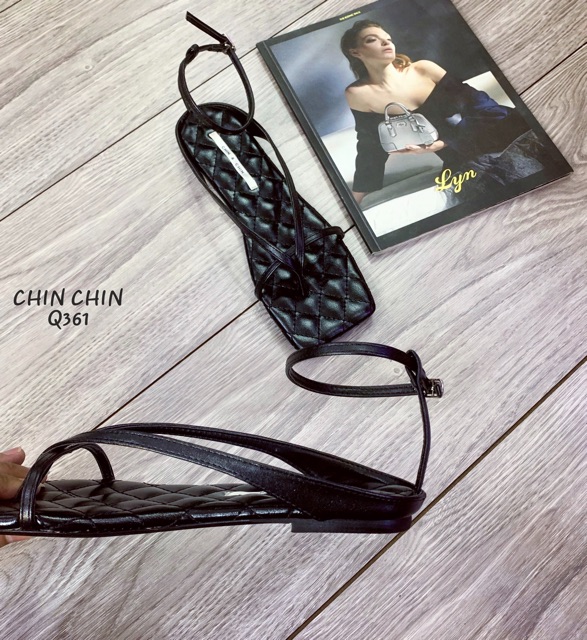 SANDAL CHIN CHIN XỎ NGÓN BỆT MẶT CHẦN CHỈ