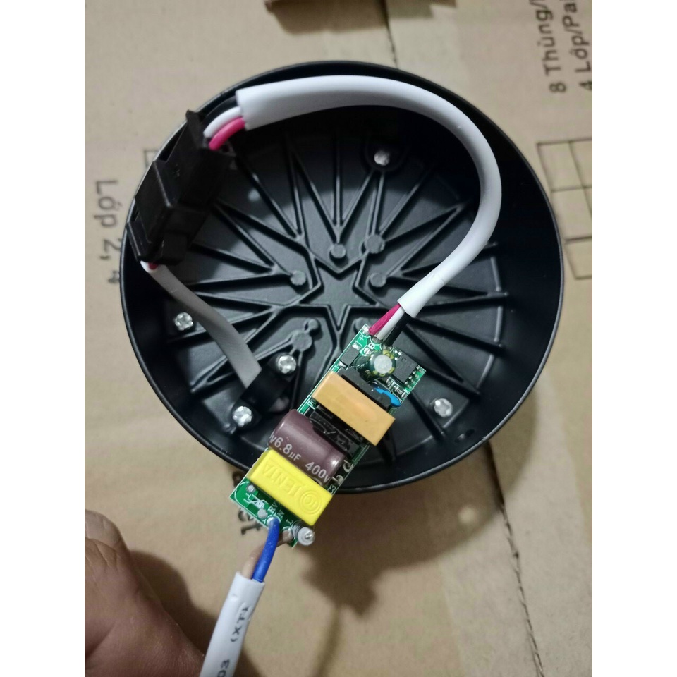 Đèn led ống bơ, bơ lùn 3 chế độ màu.
