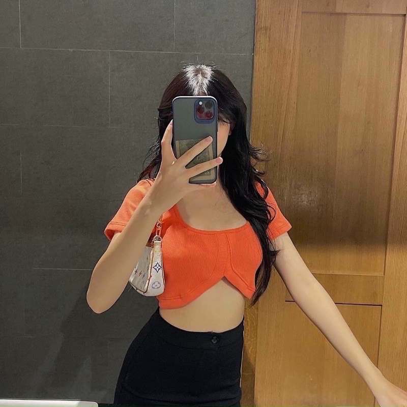 Áo cổ vuông khoét sâu ngực dáng croptop ( kèm video)