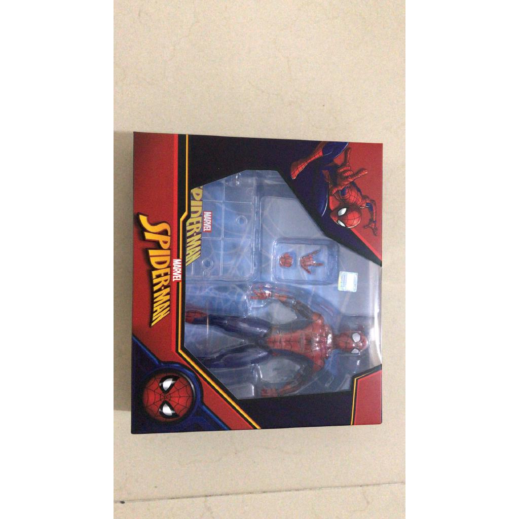 Mô hình spider-man chân thật