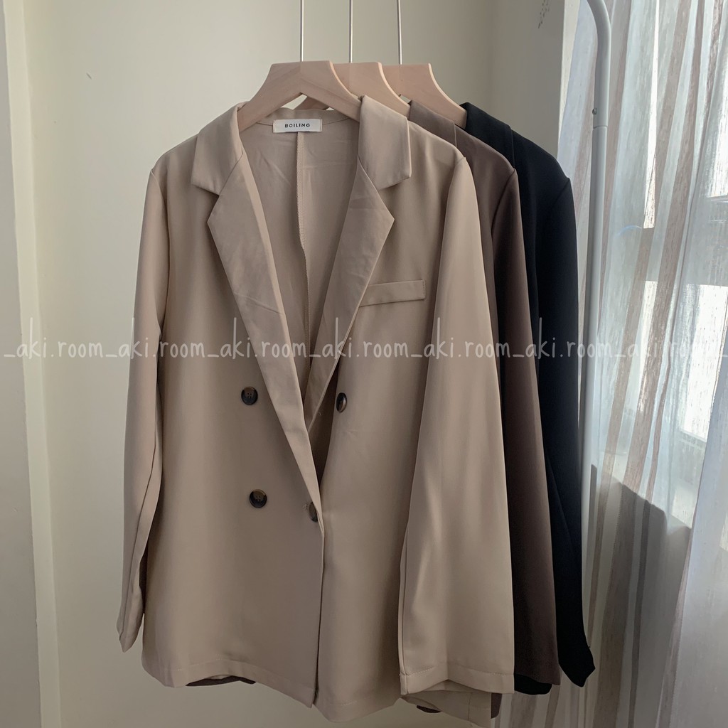 Áo blazer một lớp bốn khuy túi giả ngực trái