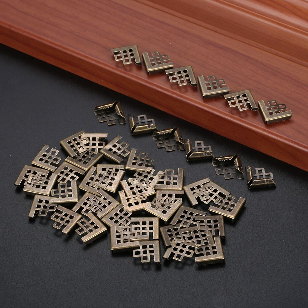 Bộ 50 miếng đệm góc 16*16mm bằng kim loại tiện dụng cho đồ thủ công DIY/ hộp trang sức/ góc bàn/ sổ tay/ album