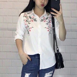Áo sơ mi thêu hoa