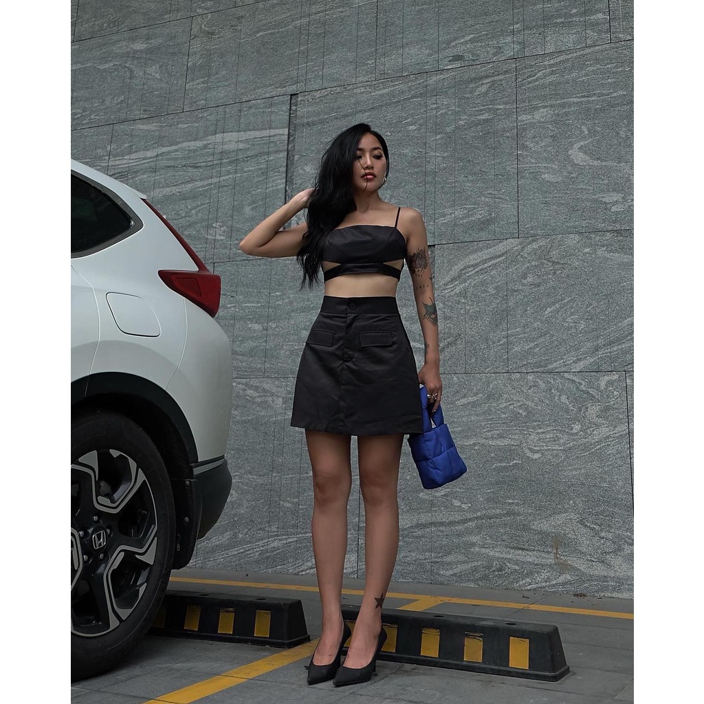 Áo croptop nylon cut-out eo, là min - NYLON CUTOUT BRA TOP