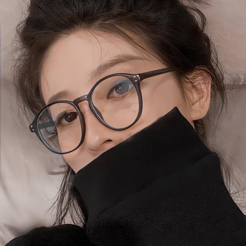 Mắt Kính Trong Gọng Đen - KINH1038