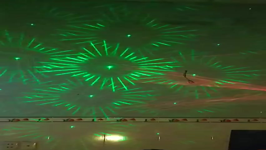 Đèn laser hiệu ứng 3D trang trí phòng karaoke sân khâu, đèn bay phòng cảm biến theo nhạc | BigBuy360 - bigbuy360.vn