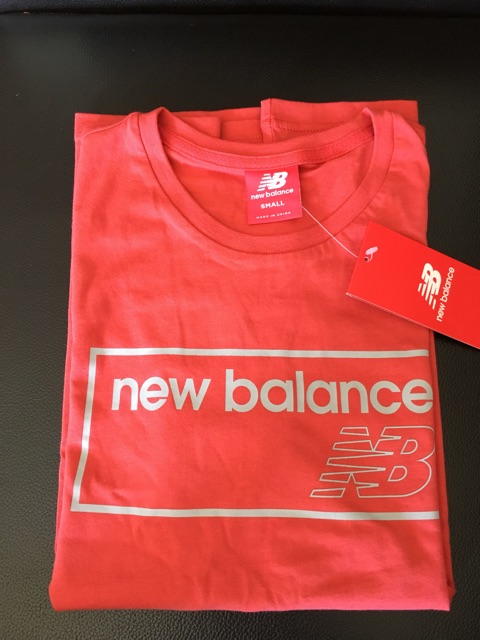 Sale áo thun nữ New Balance chính hãng size S