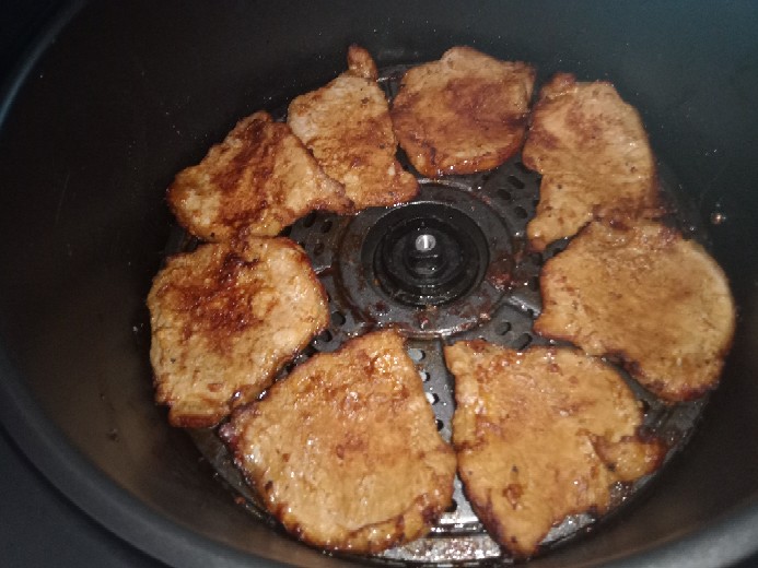 Hầu hết các món ăn đều giòn ở bên ngoài, mềm và ẩm ở bên trong