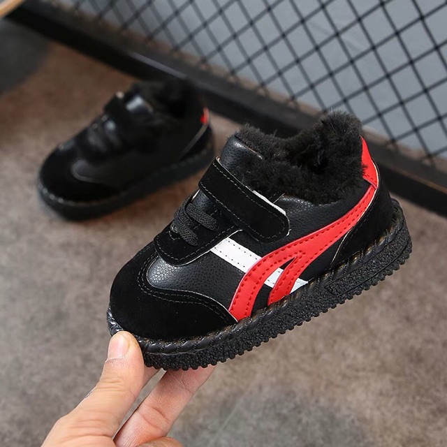 GIÀY THỂ THAO LÓT LÔNG CHO BÉ 🐰