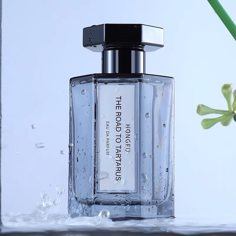 Nước hoa nam Road to Hades hương thơm hoa gỗ nhẹ nhàng sang