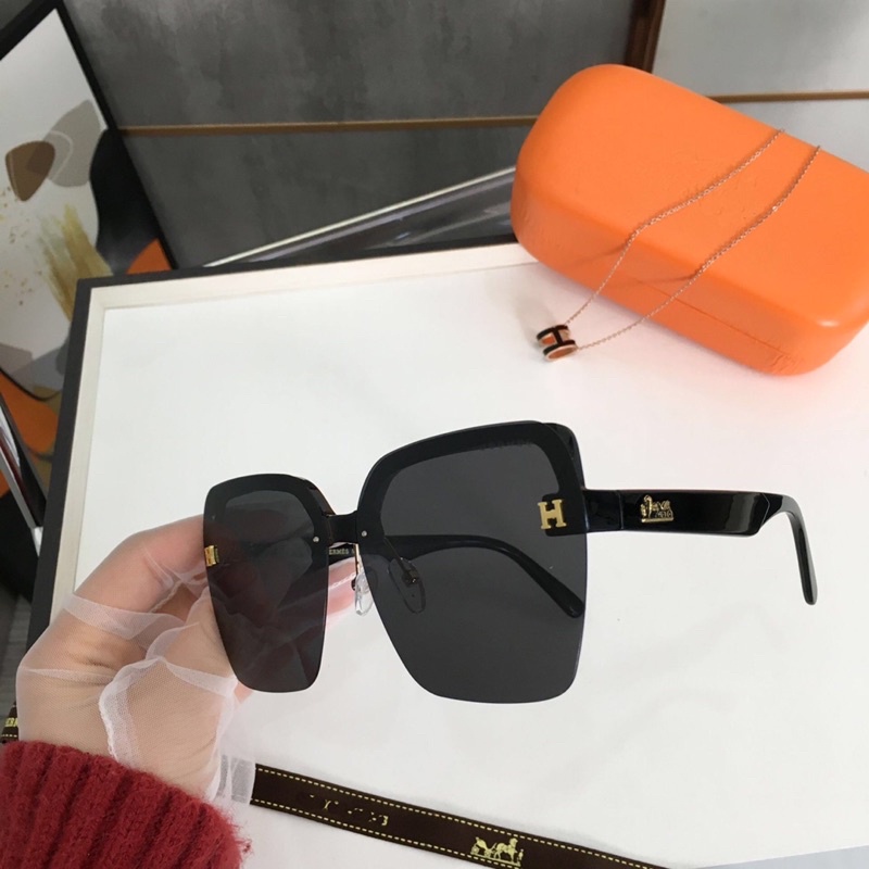 Kính mắt nội địa chữ H/K2835 | BigBuy360 - bigbuy360.vn