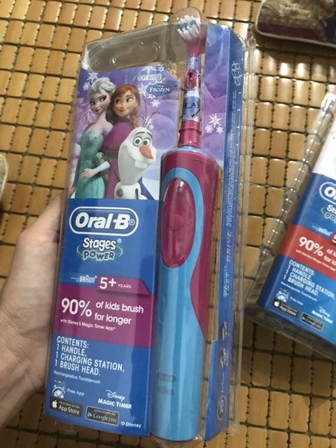 Bàn chải điện Oral-B Braun cho trẻ - Úc
