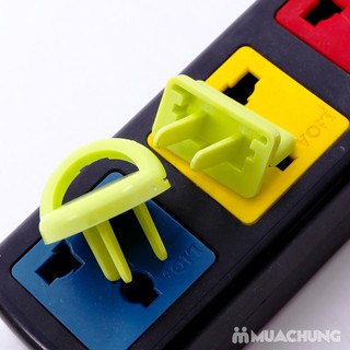 Vỉ 6 bịt ổ điện có móc cầm