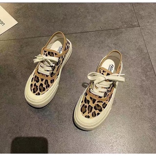 Giày Slip On Nữ Vintage