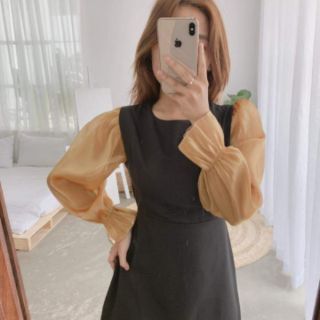 ĐẦM RETRO ĐEN PHỐI TAY VOAN NUDE