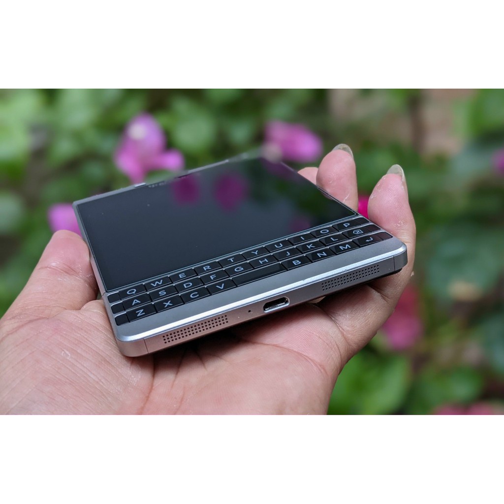 BLACKBERRY PASSPORT SILVER