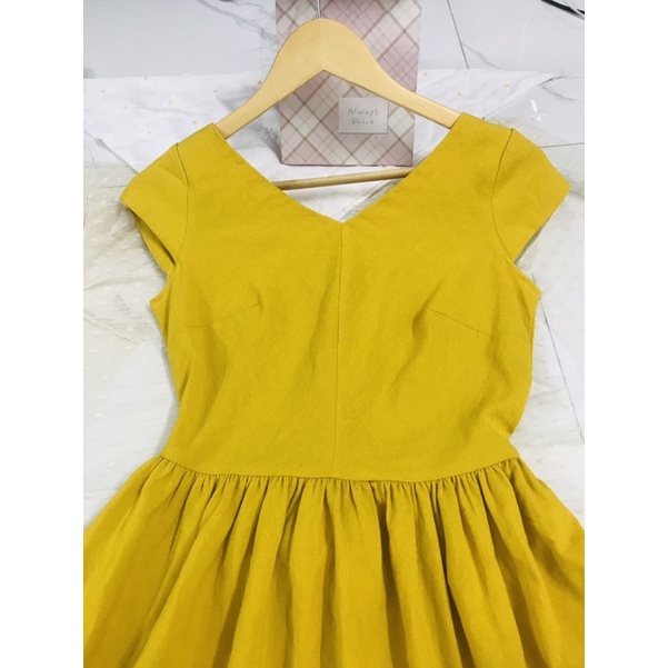 Đầm / Váy vàng cổ V nơ eo thanh lý 2hand