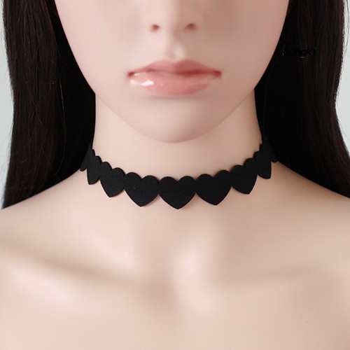 Vòng Cổ Choker Hình Trái Tim Chất Liệu Nhung Đen Thời Trang Dành Cho Nữ