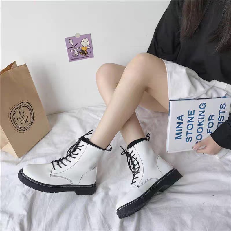 [LOẠI 1] Boot ulzzang cao cổ MARTIN buộc dây màu đen/trắng cá tính đơn giản đế bằng đẹp mới xinh thời trang năng động