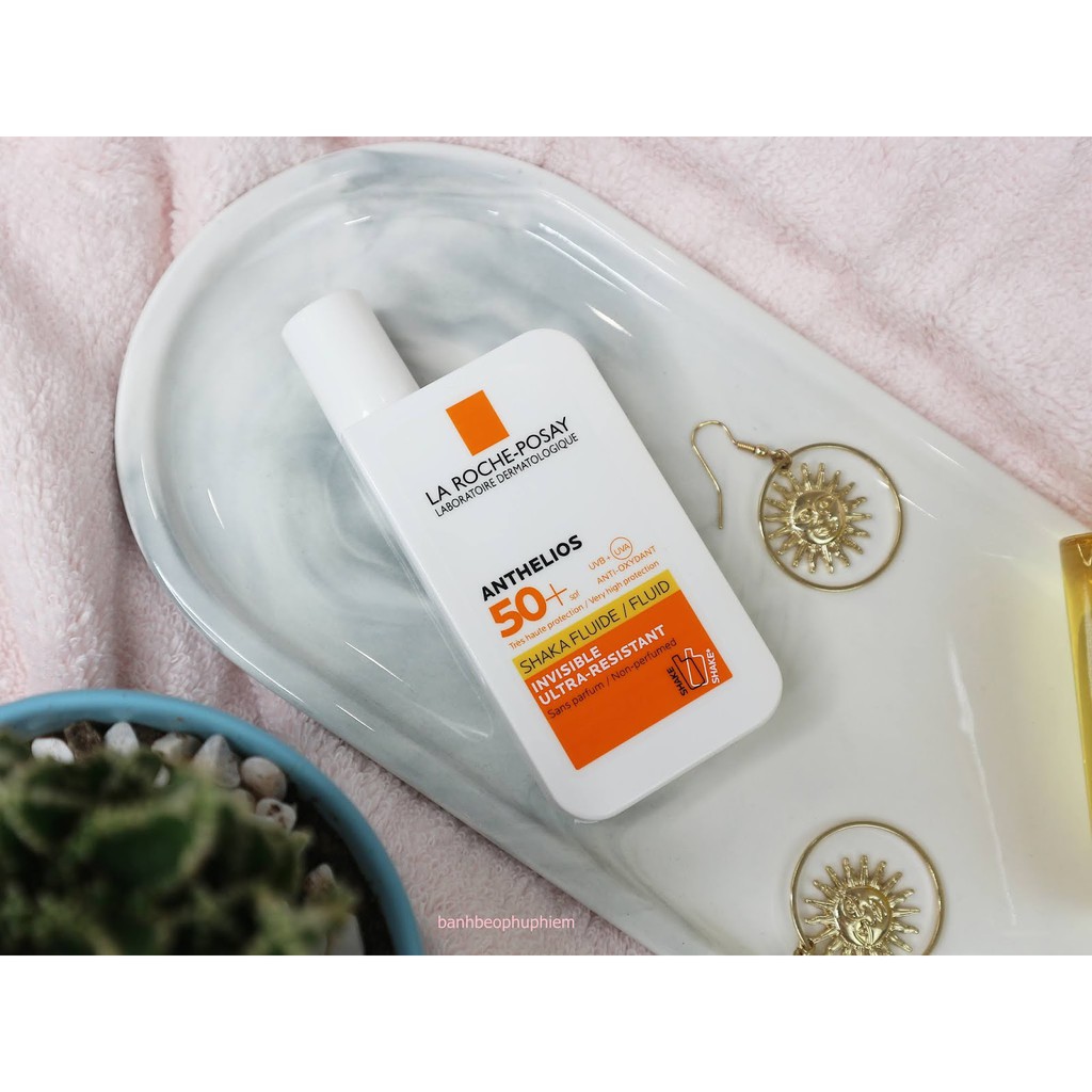 Kem chống nắng LA ROCHE POSAY Anthelios XL Ultra Light Fluide | BigBuy360 - bigbuy360.vn