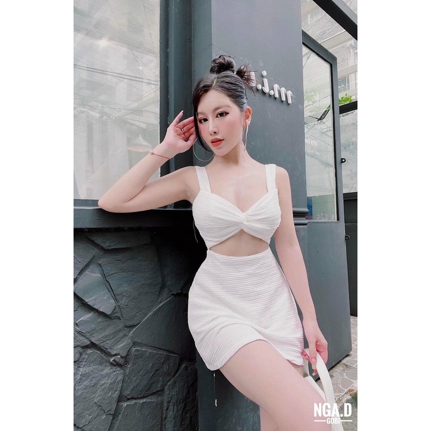 Đầm xốp 2 dây bản vuông xoắn ngực hở bụng xòe nhẹ cực xinh , chất thun xốp dày dặn