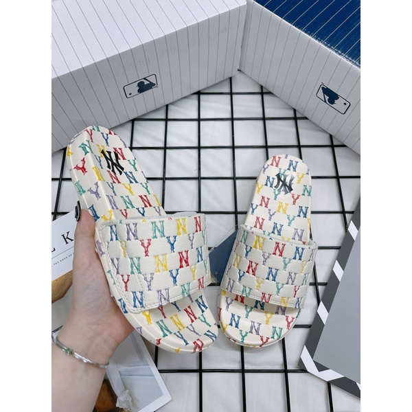 DÉP MLB KOREA NEW MOUND MONOGRAM TRẮNG ĐEN - DÉP QUAI NGANG AUTHENTIC - FULLBOX CÓ ĐẦY ĐỦ TEM TAG