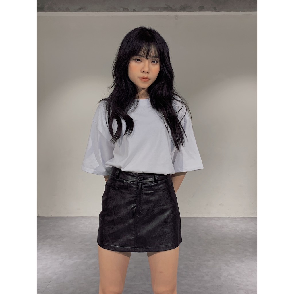 Chân váy da đen CHUBBIE Leather Skirt | BigBuy360 - bigbuy360.vn