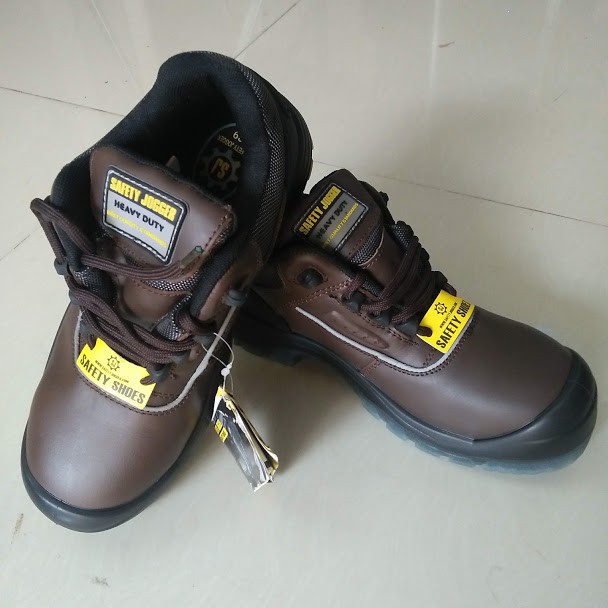 Giày bảo hộ lao động nam Jogger Pluto SB SRC cách điện 14KV, da bò cao cấp, cấu tạo phi kim nhẹ, chống trượt chuẩn SRC