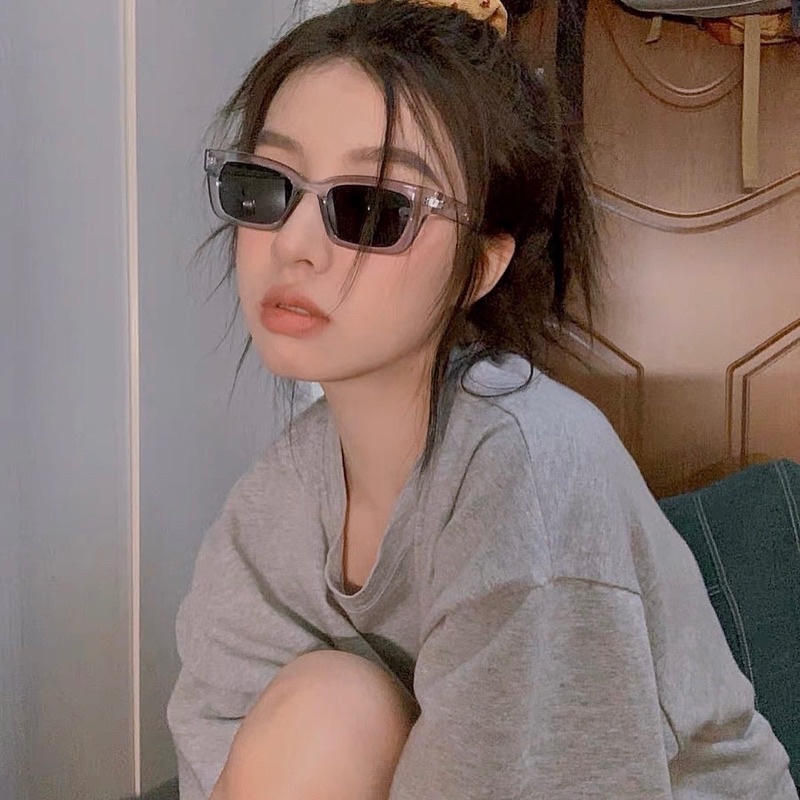 Mắt Kính Tròng Đen Cá Tính - KINH1033