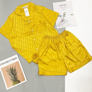 Đồ ngủ pijama lụa gấm chấm bi cộc đùi