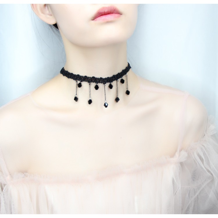 Vòng chocker đính hạt đen tua rua đơn sắc VC22