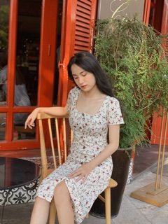 Đầm hoa cổ U
