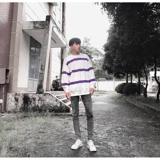 Áo sweater trắng sọc xanh unisex