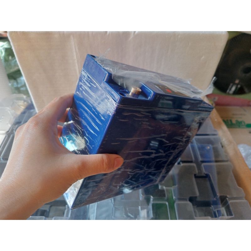 Vỏ nhựa chế bình ắc quy 30Ah có đèn báo dung lượng