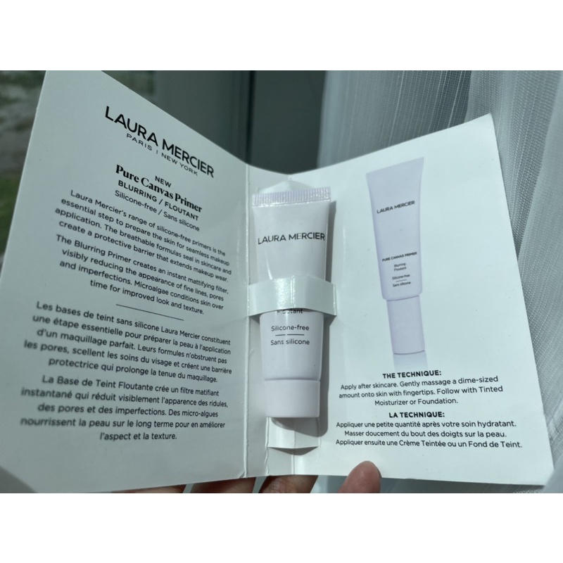 Kem lót làm mịn da Laura Mercier Pure Canvas Primer Blurring