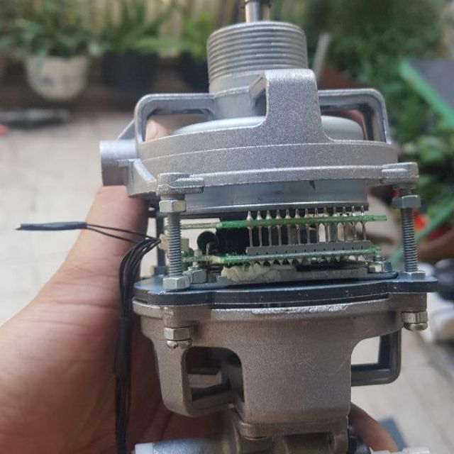 Đầu quạt B4 động cơ không chổi than(brushless motor) 12-24v 15w-24w thế hệ mới kèm mạch điều tốc.có đảo gió