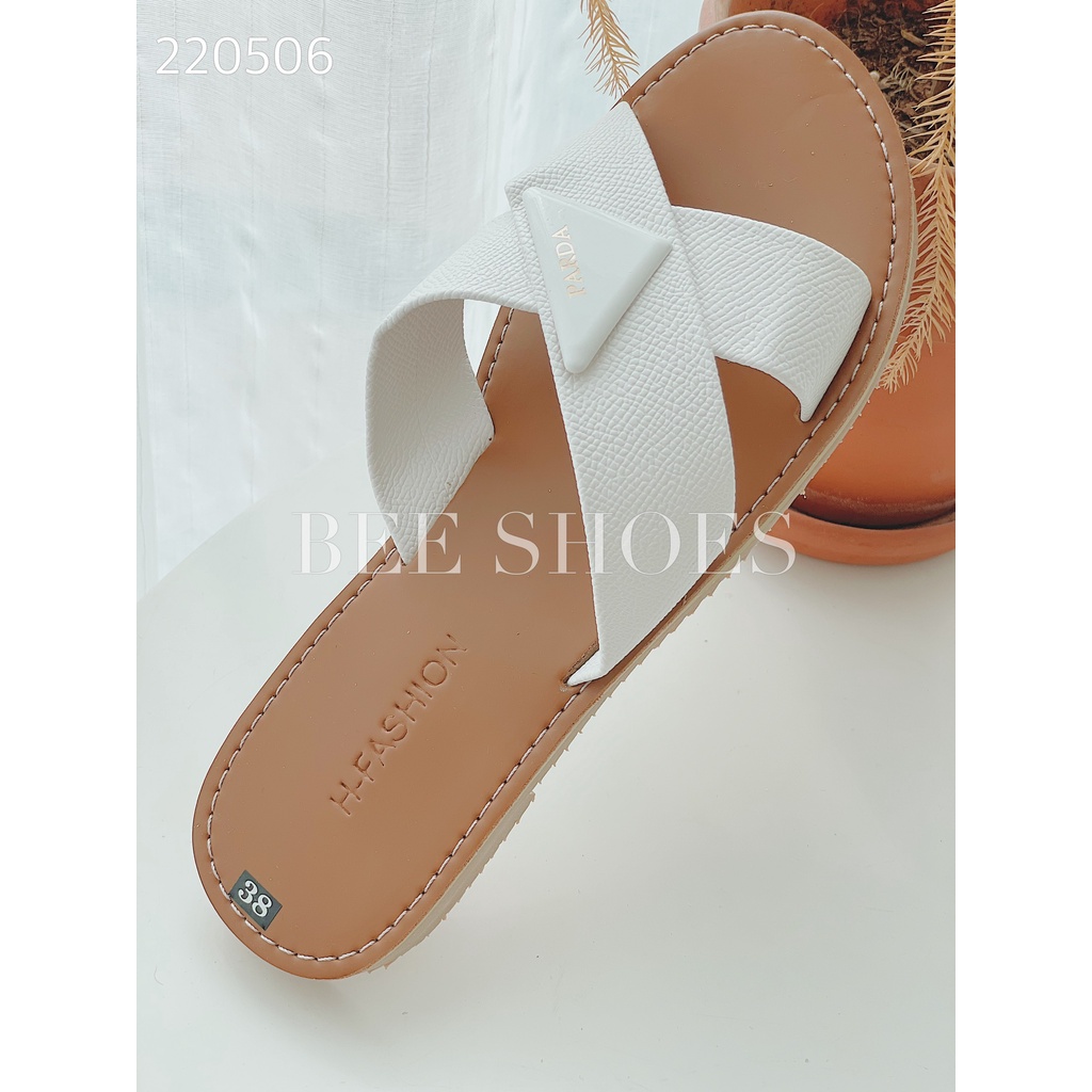 DÉP NỮ BEESHOES - DÉP NỮ QUAI CHÉO SẴN MÀU ĐEN - TRẮNG 220506