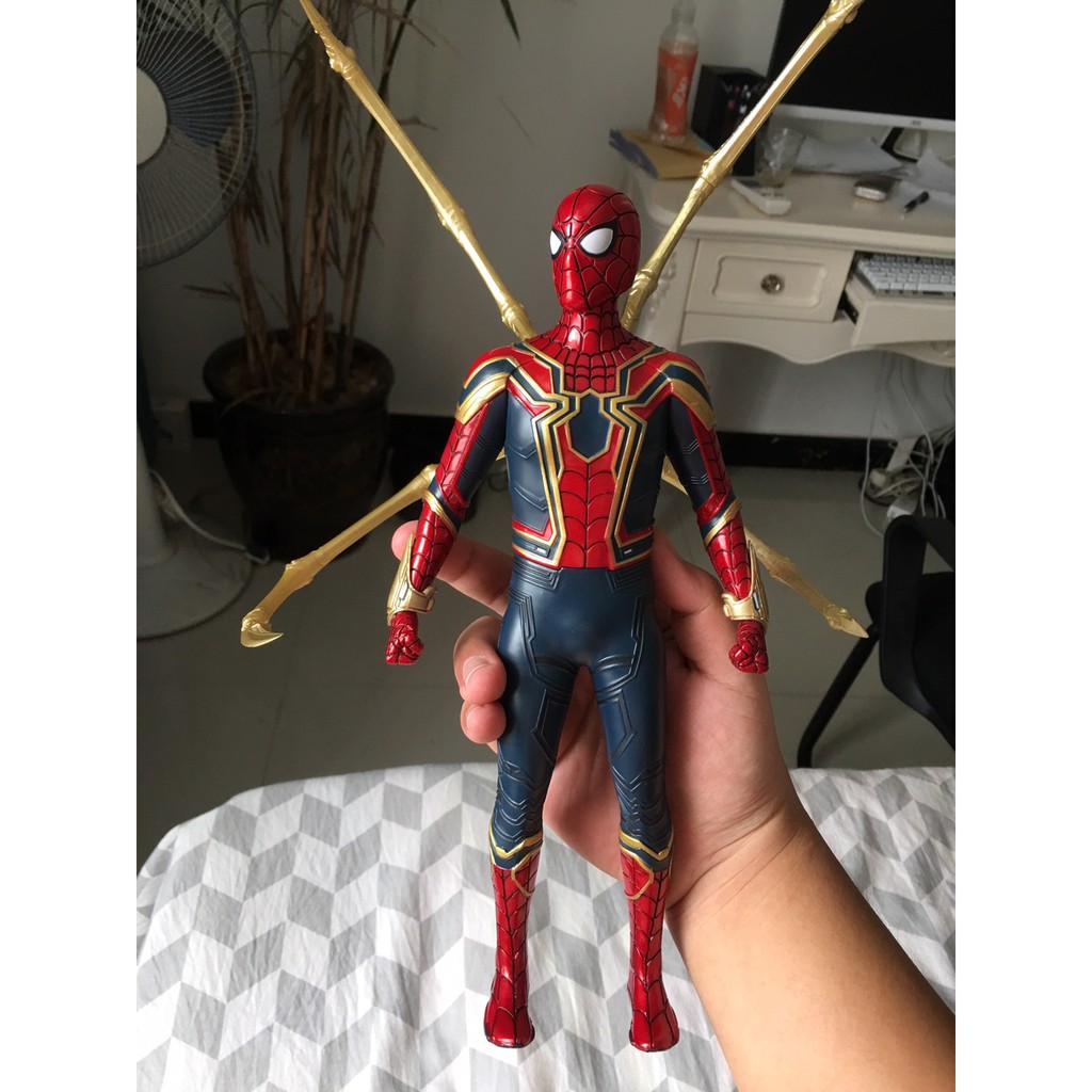 Mô hình Iron Spider Man Avengers Infinity War Empire Toys 30cm Marvel