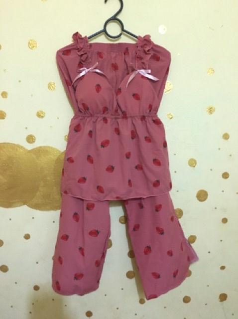 Bộ dâu hồng quần dài xẻ tà | BigBuy360 - bigbuy360.vn