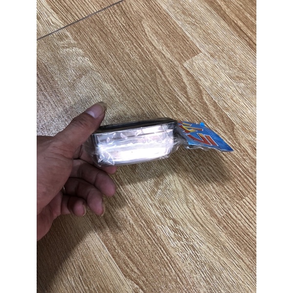 Ốp chụp đèn soi biển số xe VISION  inox cao cấp giá rẻ mẫu mã đẹp