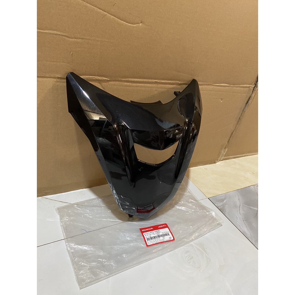 Bộ ốp trước trên - mặt nạ HONDA FUTURE 125 năm 2018 màu Đen.