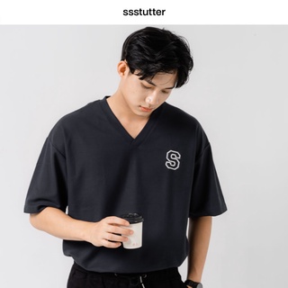 Áo phông nam dáng suông cổ vee SSSTUTTER vải cotton thoáng mát thêu chữ trước ngực 3 màu cơ bản big v tee